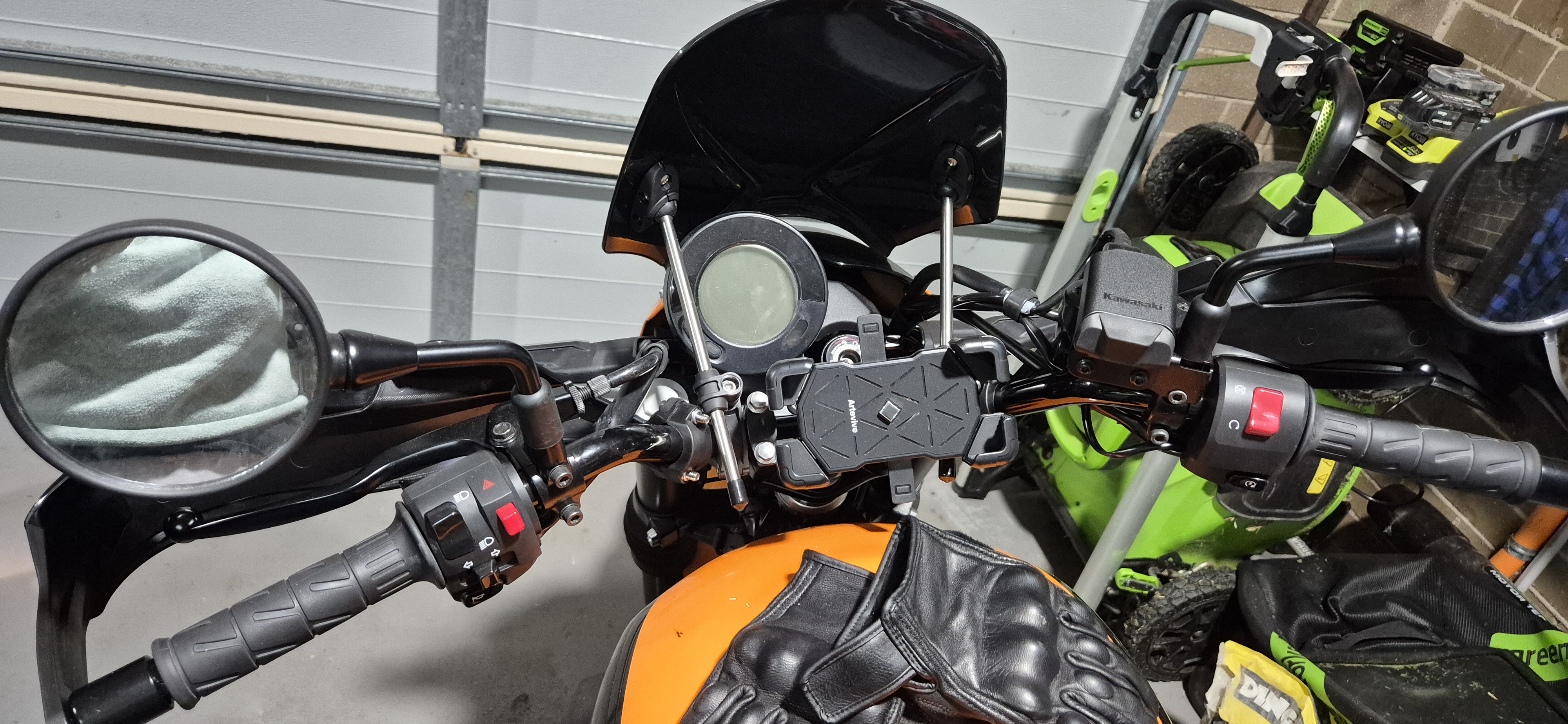 Kawasaki Eliminator SE photo 3