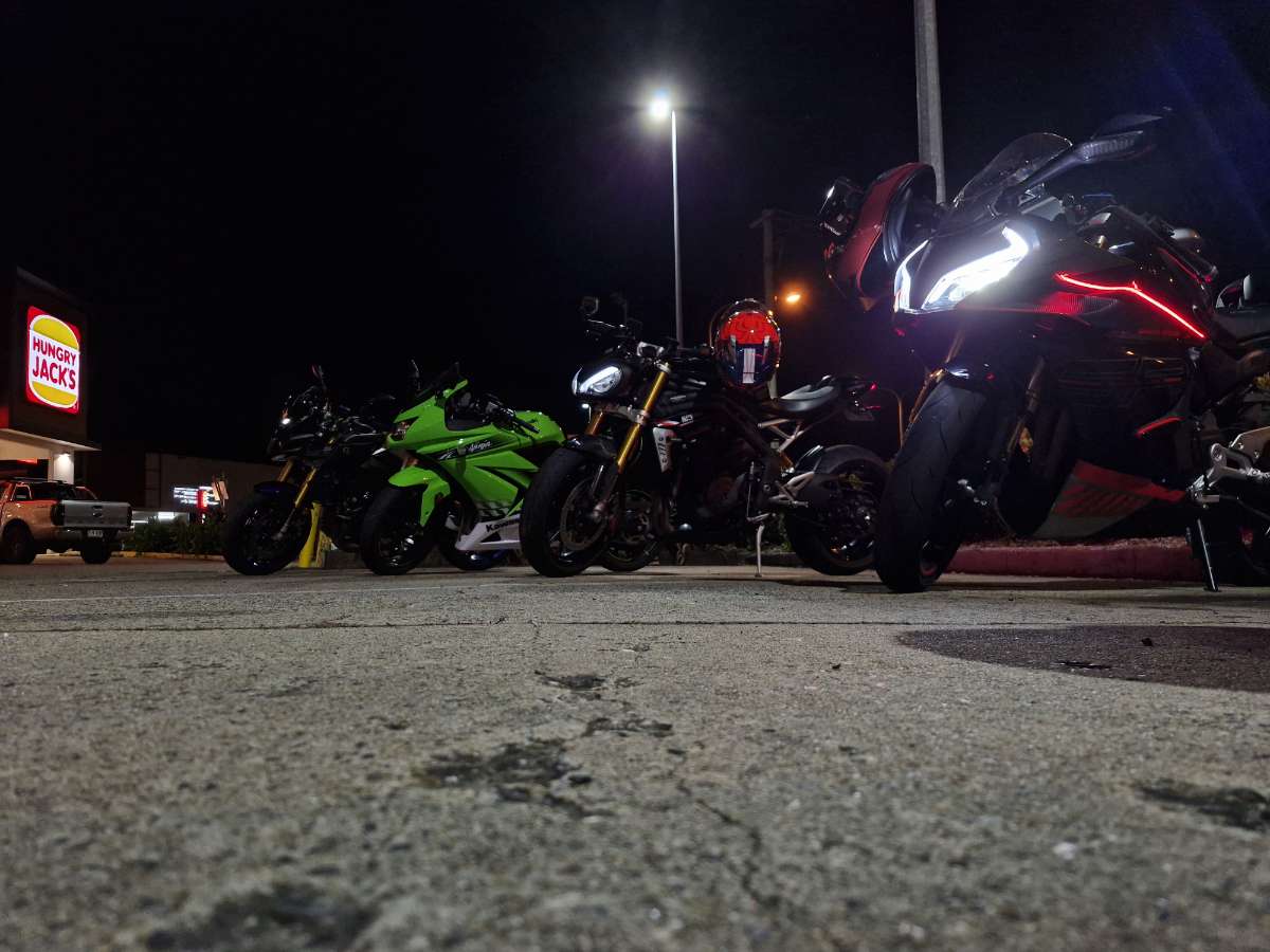 Kawasaki Ninja 250r photo 2
