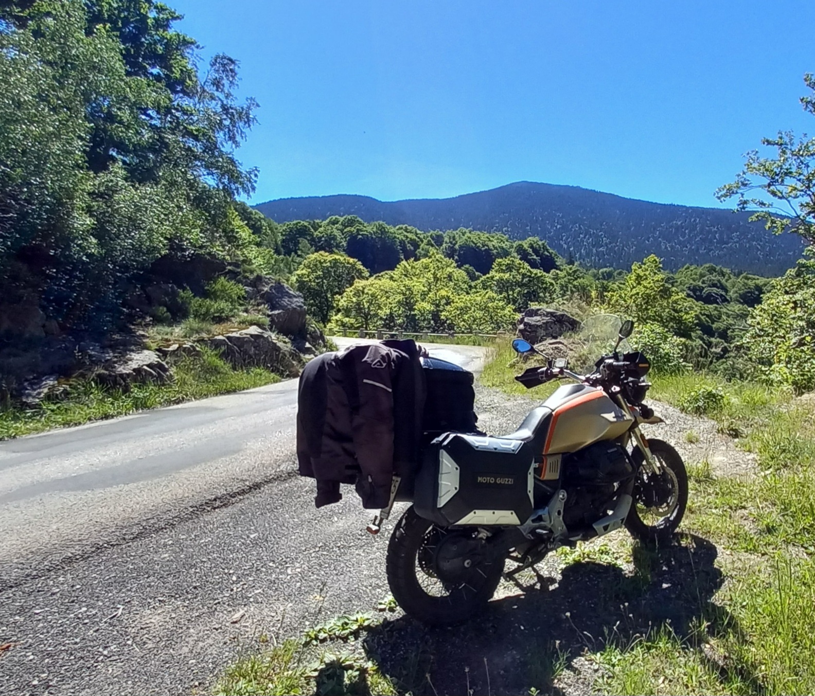 Moto Guzzi V85 TT